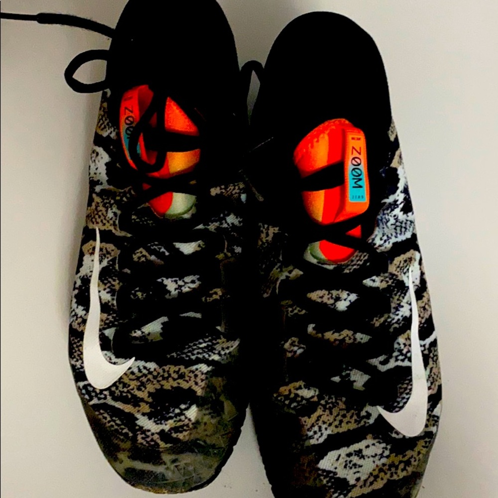 Nike Tennis court shoes